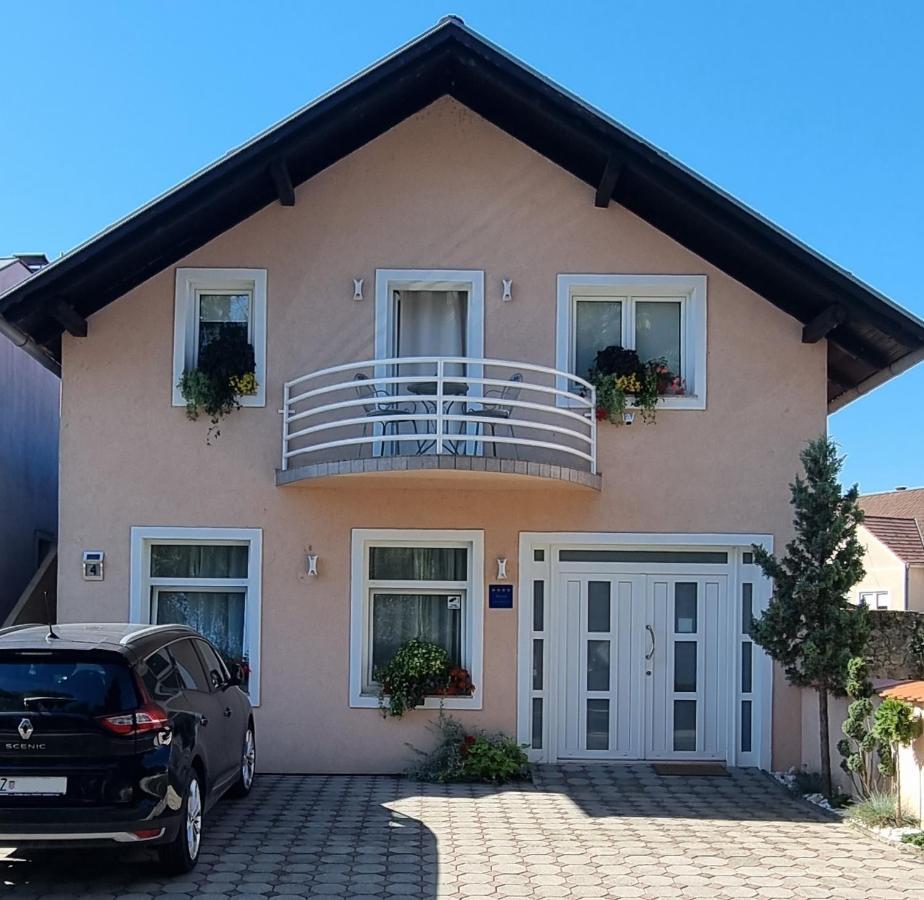 Apartment Atlas Вараждинске-Топлице Экстерьер фото